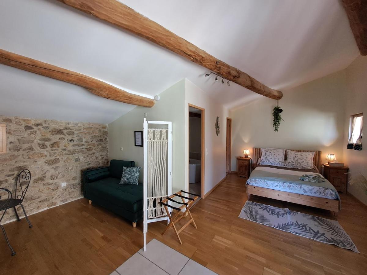 Domaine Saint Claude - Gite , Chambres D'Hotes & Hebergement Insolite Malleval Екстериор снимка